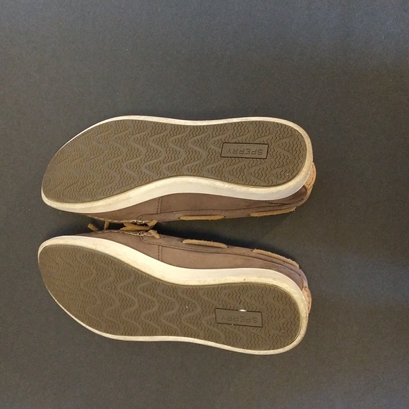 VGUC. Sperry topsider size 6.5. - Picture 6 of 7